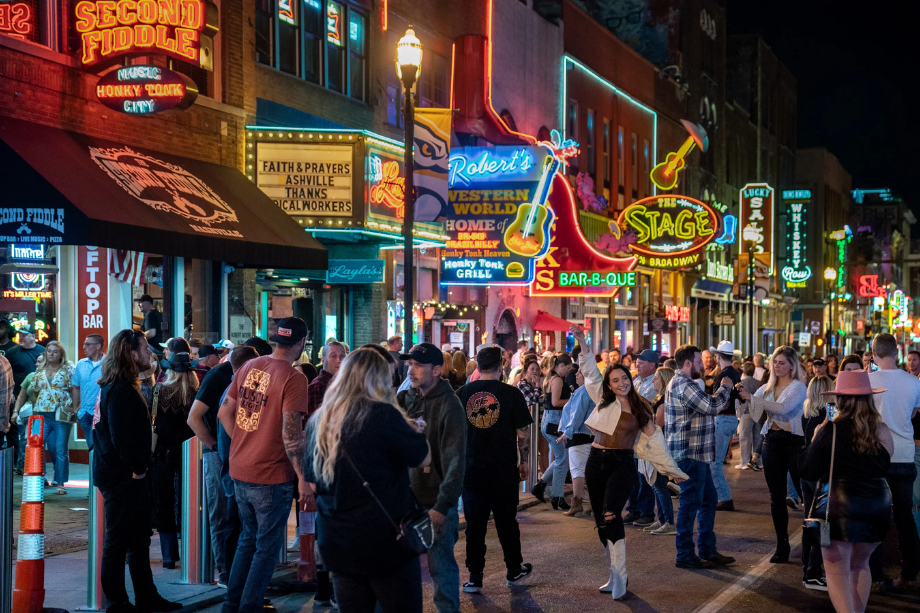 How to Get Around Nashville Without a Car